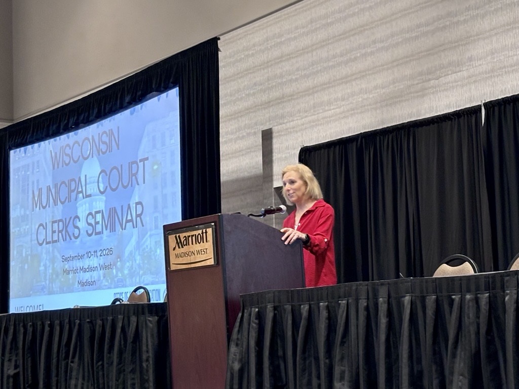 Chief Justice Karofsky addresses attendees at the Municipal Clerk Seminar held in Madison